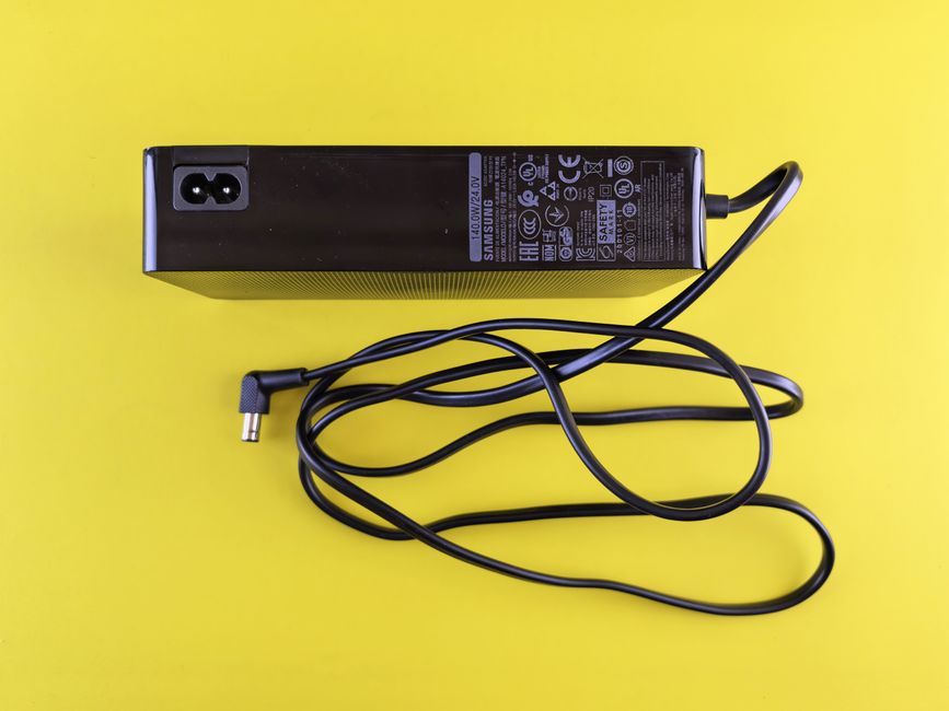Upgrade Your Tech with High-Quality Adapters from Nexwave Goods